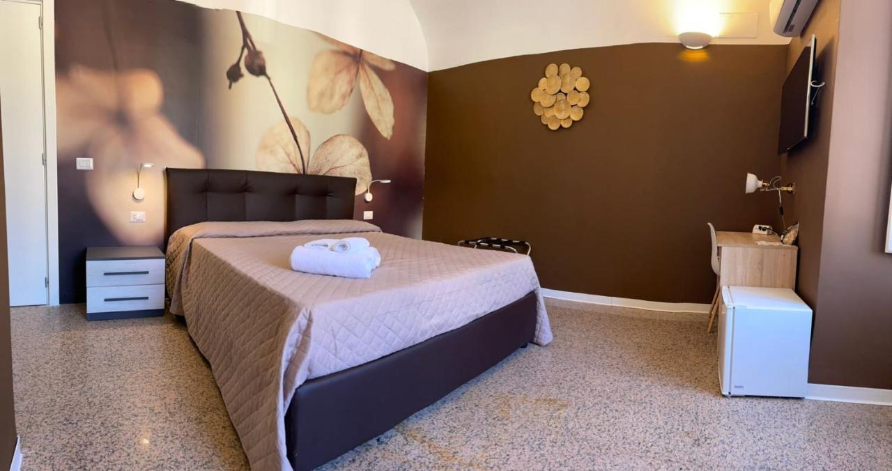 Cconforthotels R&B Central Rooms Bari Exterior photo