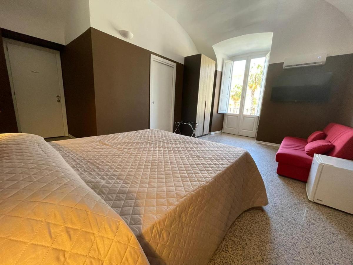 Cconforthotels R&B Central Rooms Bari Exterior photo
