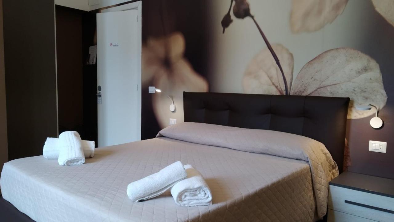 Cconforthotels R&B Central Rooms Bari Exterior photo