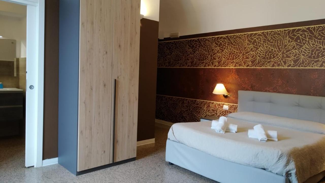 Cconforthotels R&B Central Rooms Bari Exterior photo