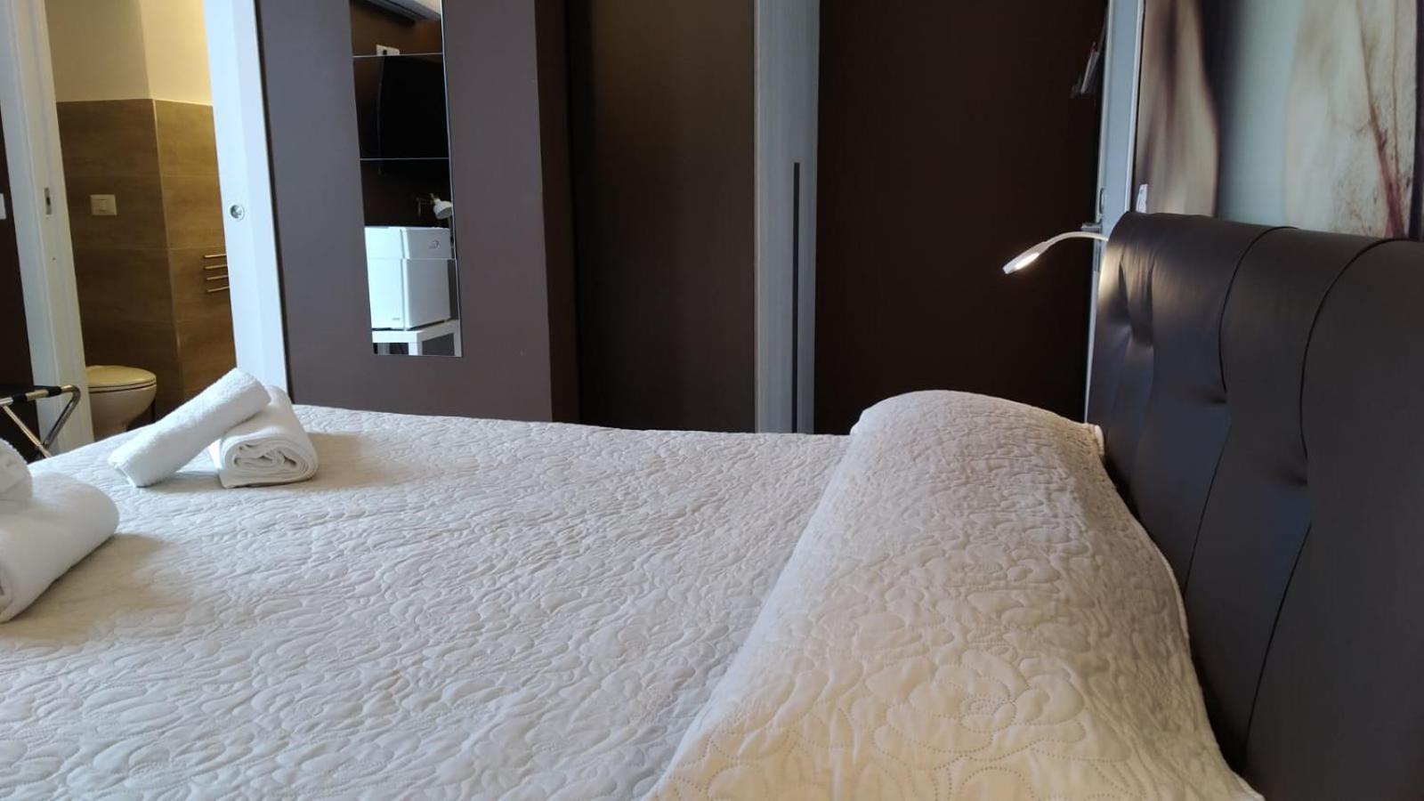 Cconforthotels R&B Central Rooms Bari Exterior photo
