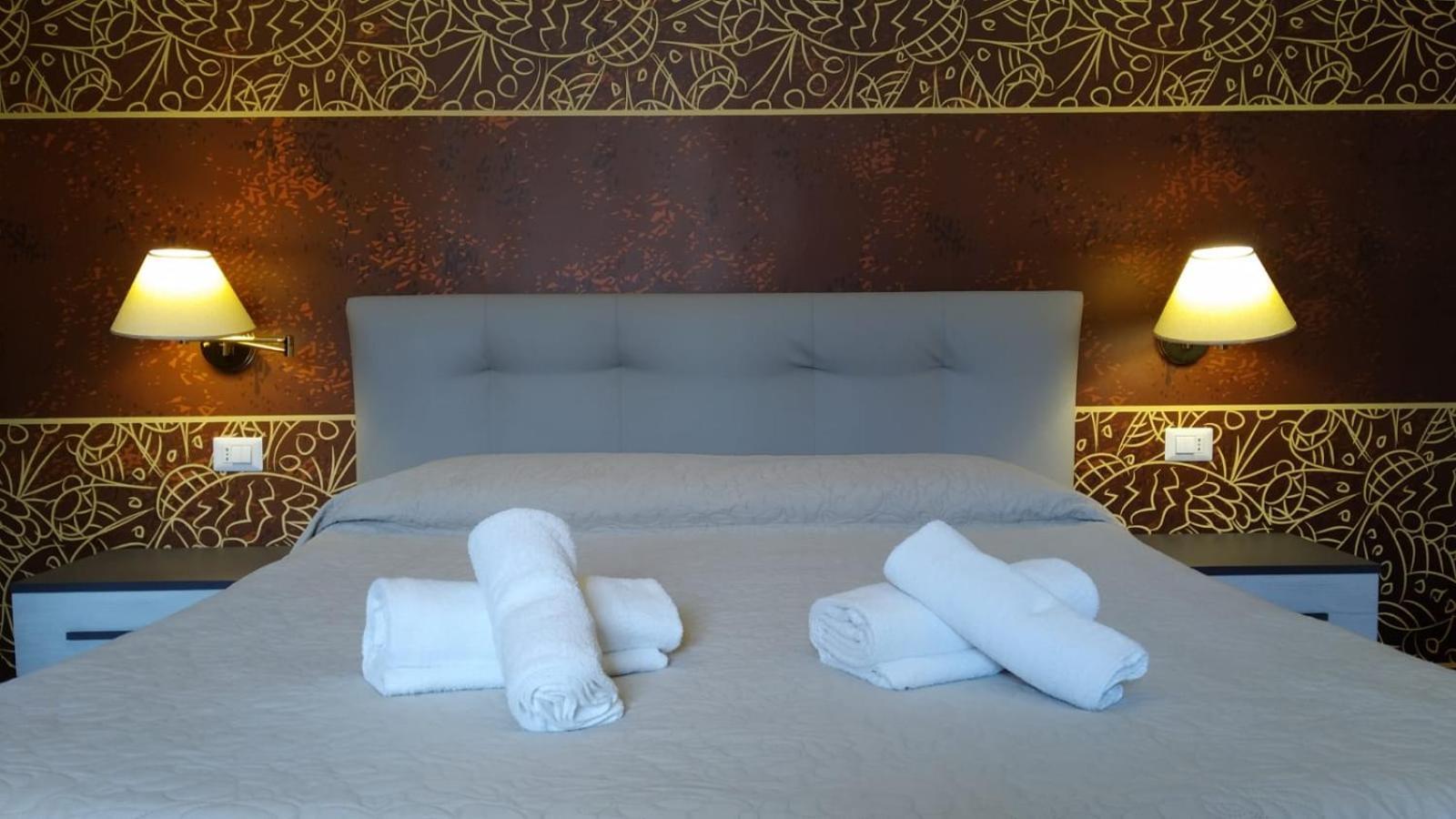 Cconforthotels R&B Central Rooms Bari Exterior photo