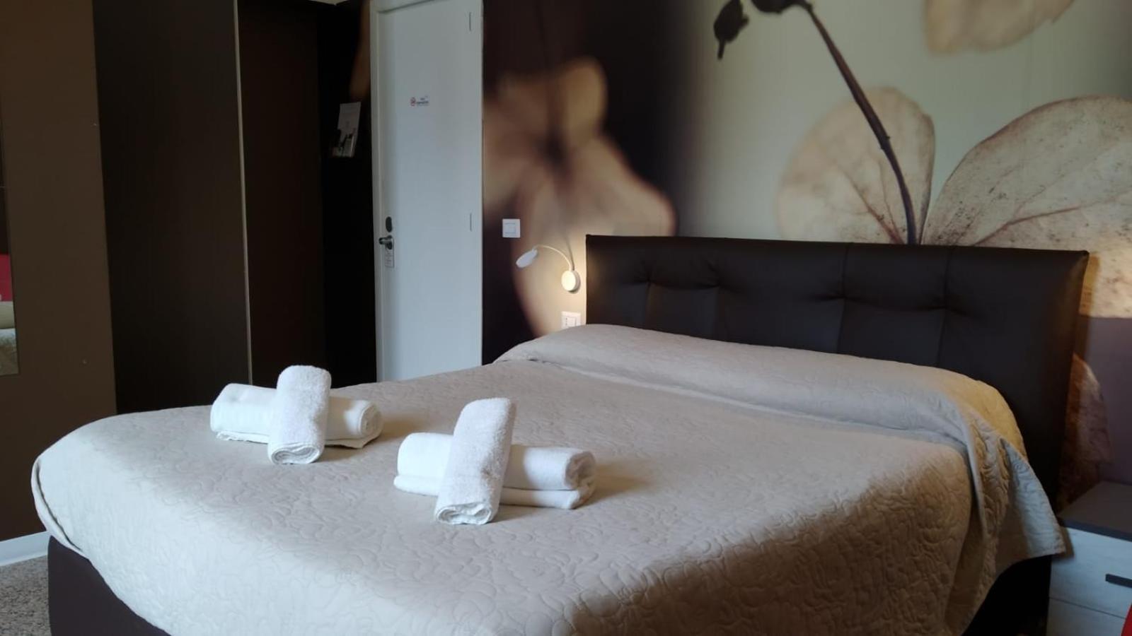Cconforthotels R&B Central Rooms Bari Exterior photo